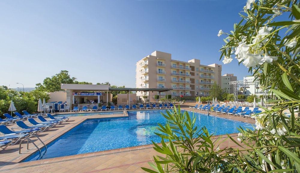 Invisa Hotel Es Pla - Adults Only 1