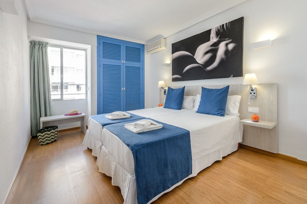 Apartamentos Vibra Tivoli 3 estrelas em Playa d'en Bossa