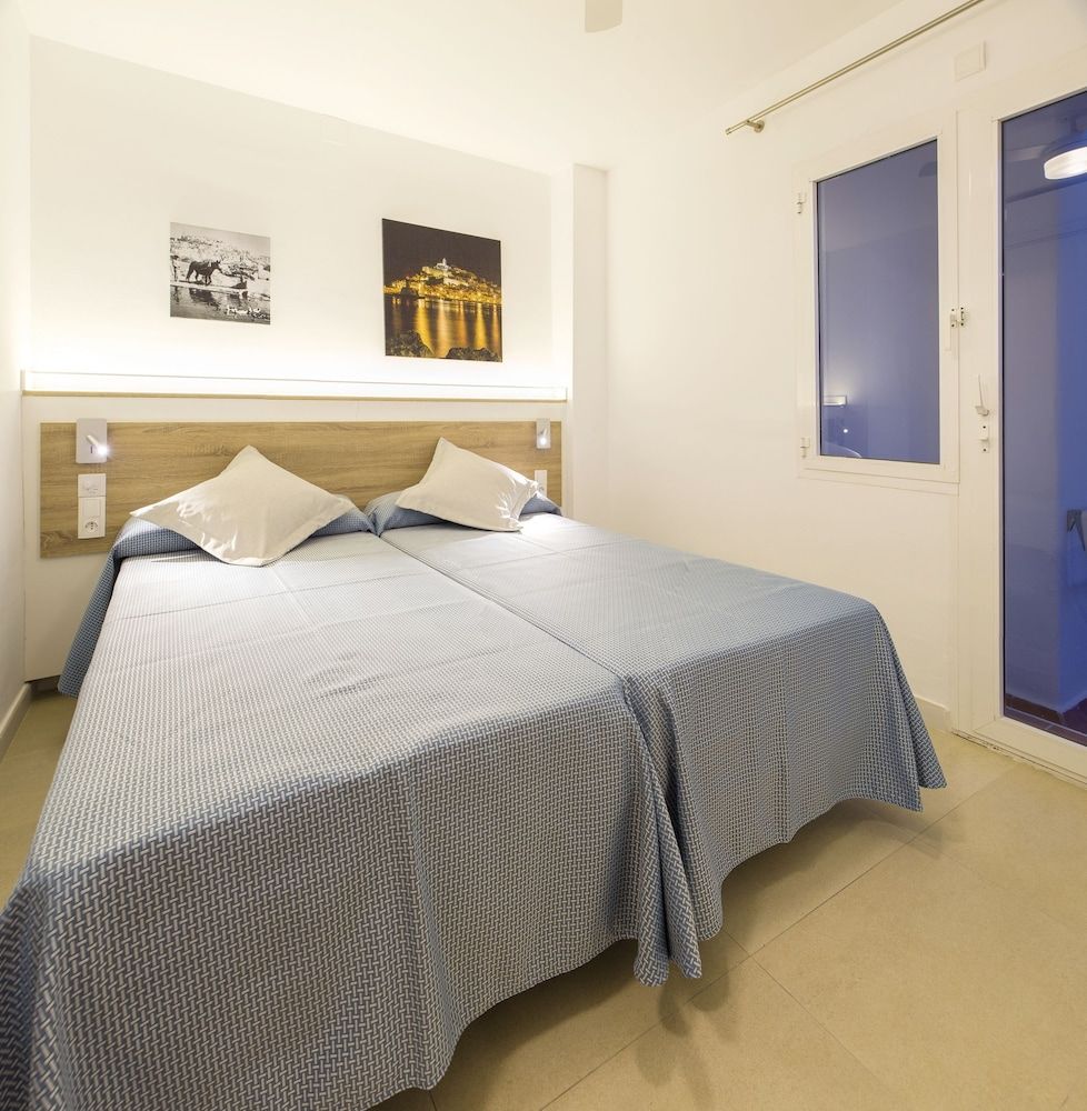 Apartamentos Playa Bella 3