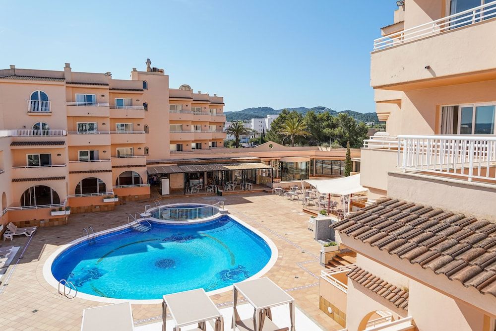 Rosamar Ibiza Hotel 1