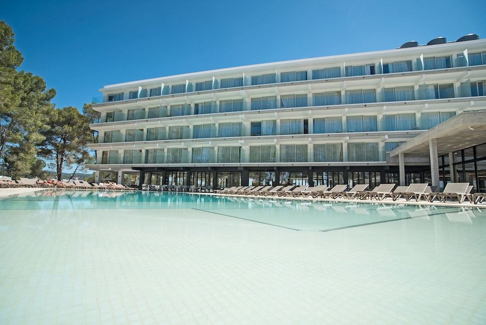 Els Pins Resort and Spa 1