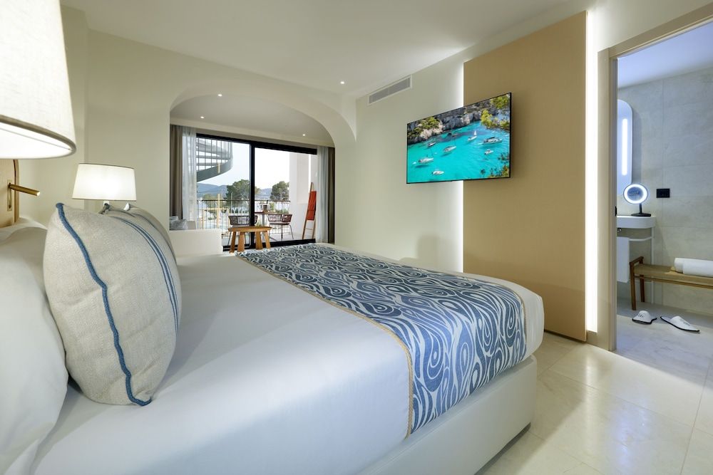 The Signature Level at TRS Ibiza Hotel   All Inclusive Adults Only +16   Club Access Included 3