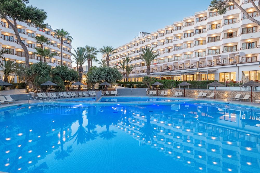 Leonardo Royal Ibiza Santa Eulalia 1