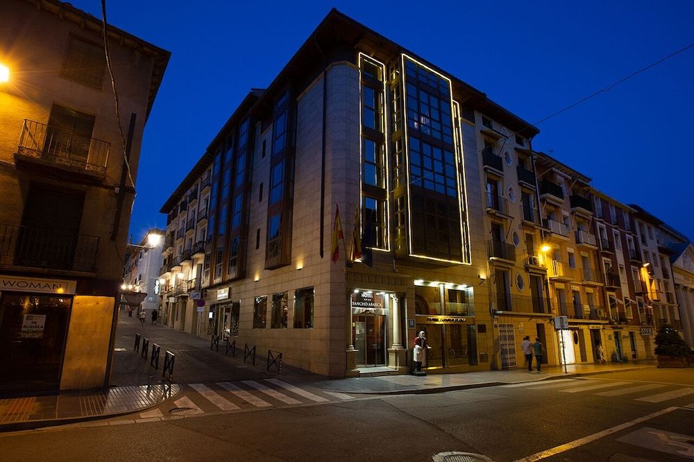 Hotel Sancho Abarca 1