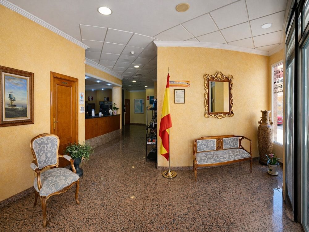 Hotel Albohera Playa by Belvilla Resorts-suite 2