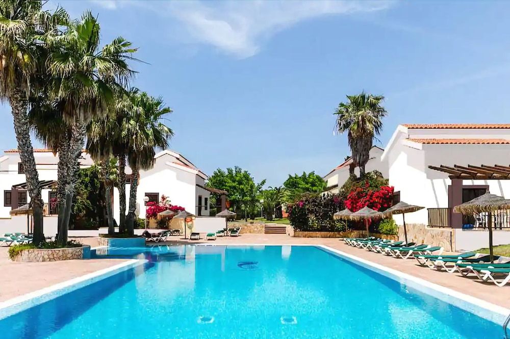 Nuramar Resort & Villas 1