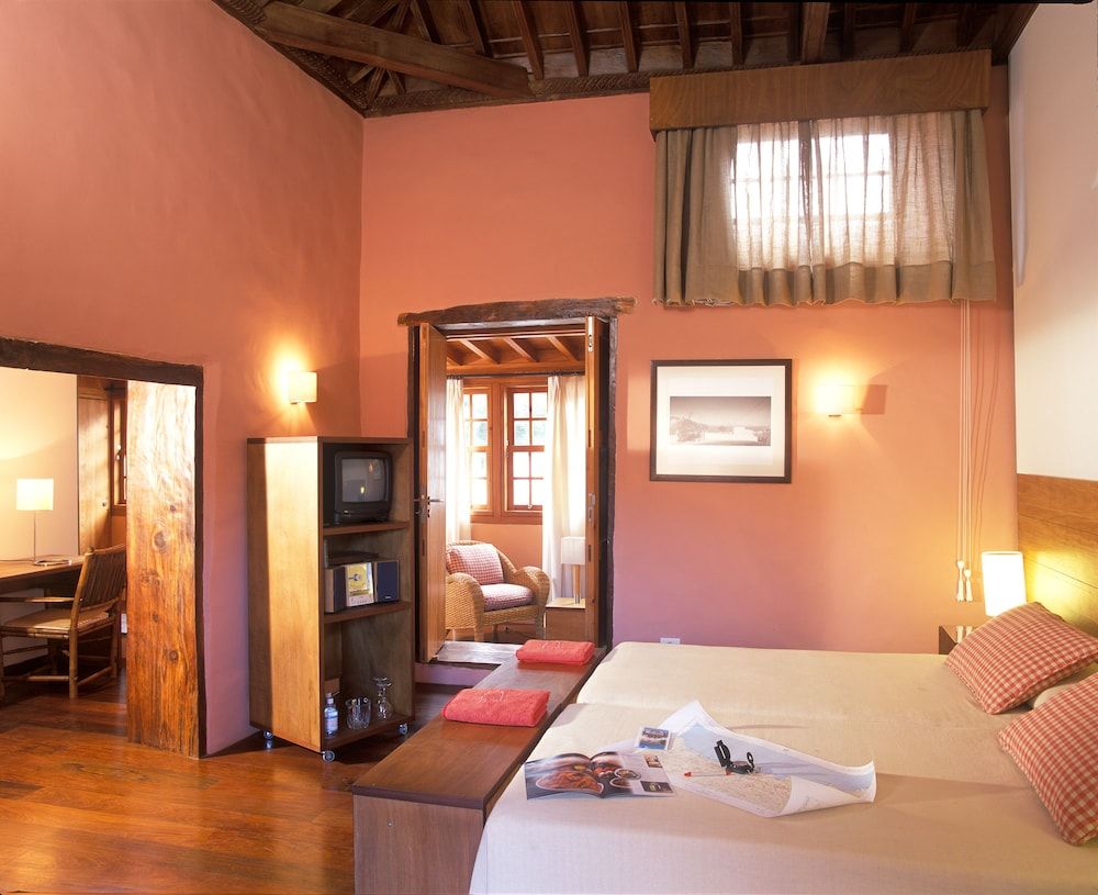 Hotel LIVVO La Quinta Roja 3