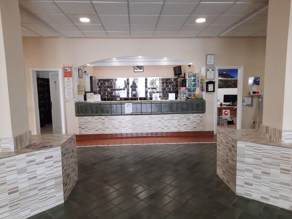 Castle Harbour Official 2