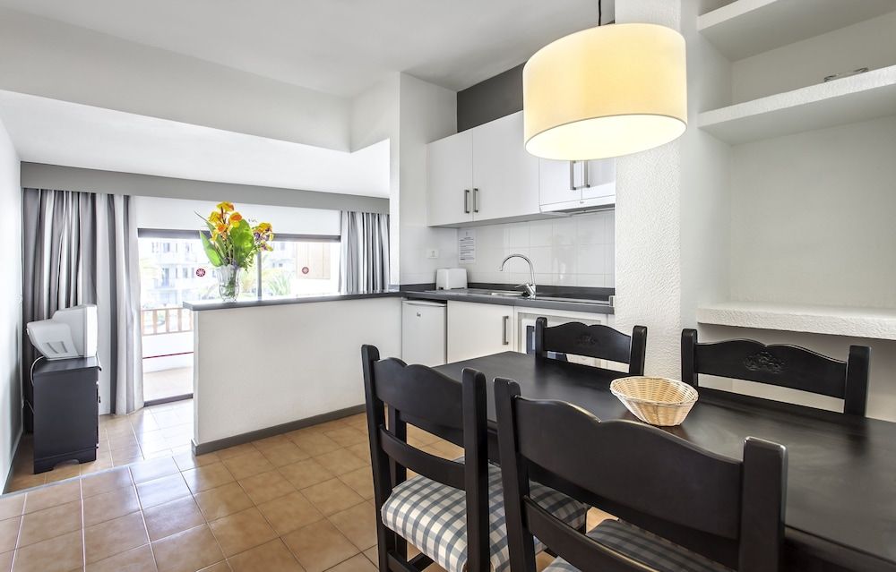 Apartamentos HG Cristian Sur 3