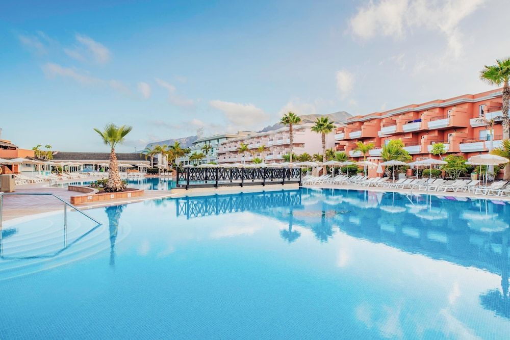 Landmar Costa los Gigantes Family Resort 1