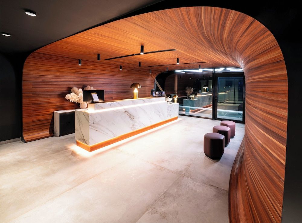 Silken Saaj Maar- Adults Only 3