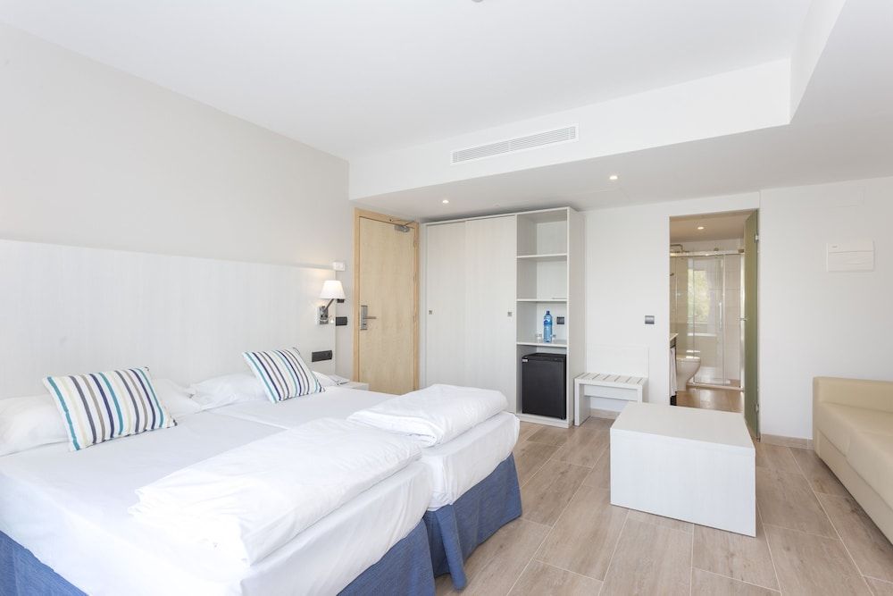 Mar Hotels Alcanada 3