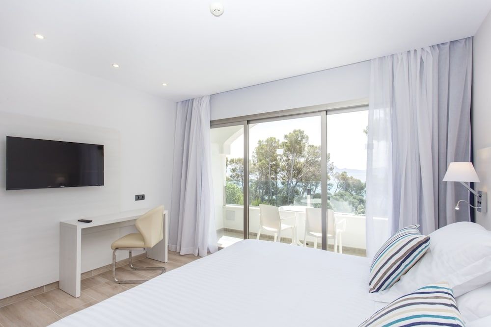 Alcanada Golf Hotel 3