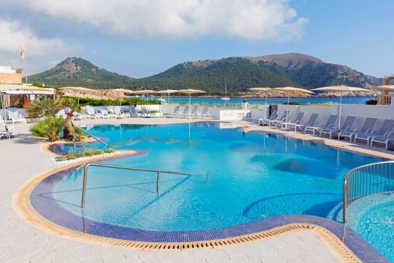 🧑‍🤝‍🧑🏝️¡MALLORCA PARA DOS CON DESAYUNO! 💗🚢Desde 3 noches: Ferry con tu coche + Hotel 3* Sup a un paso de la playa y vistas al mar | Peguera