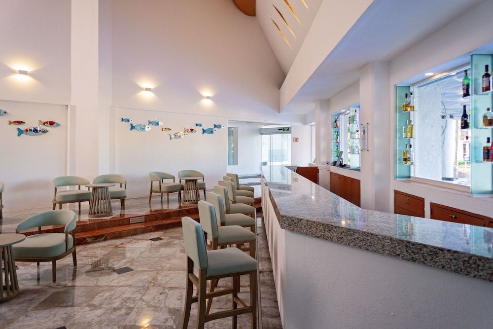 Sunset Marina Resort & Yacht Club 1