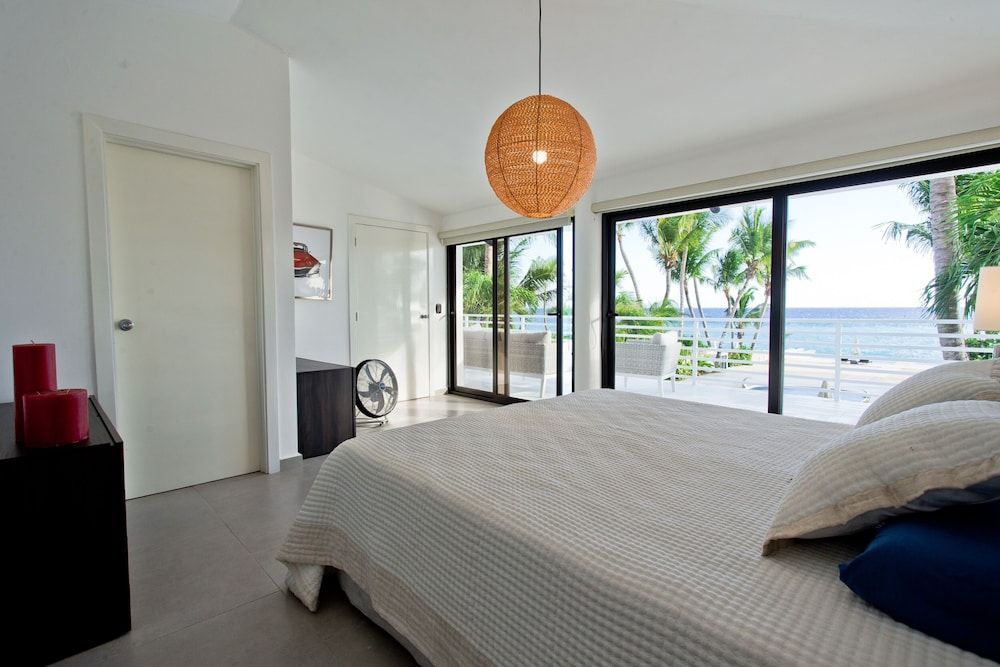 TRACADERO Beach Club and Holidays Rentals 3