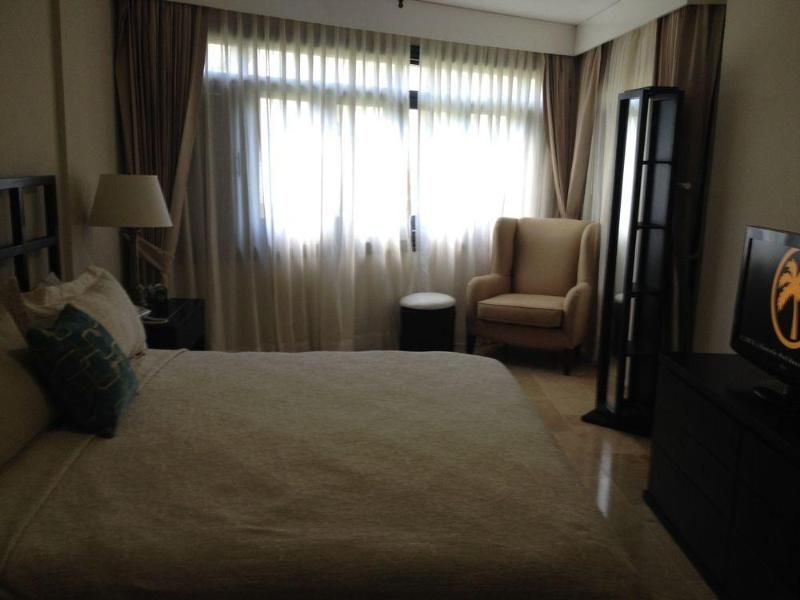 Lifestyle Crown Residence Suites 3