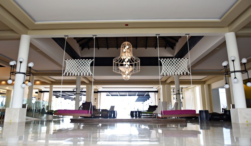 Royalton CHIC Punta Cana, An Autograph Collection All-Inclusive Resort & Casino – Adults Only 2