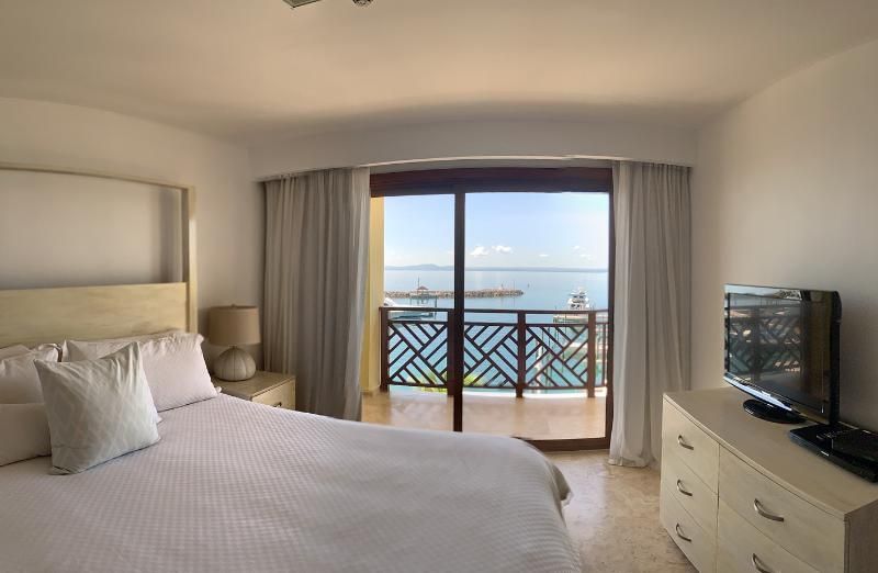 The Bannister Hotel & Yacht Club 1