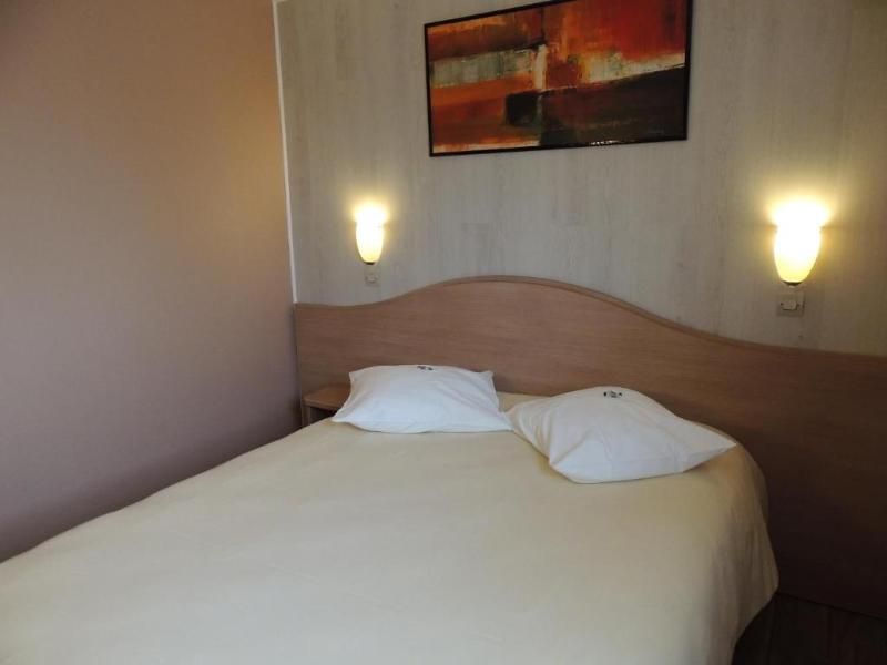 Hotel Le Relais Du Parisis 2 étoiles à Villeparisis