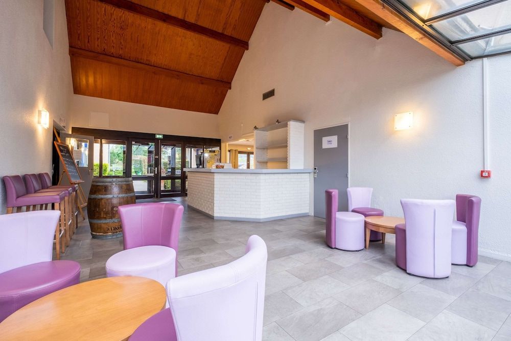 Comfort Hotel Etampes 3