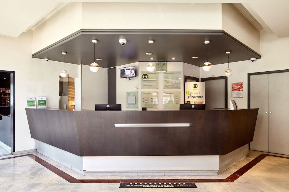 B&B HOTEL Saint-Quentin-en-Yvelines Centre Gare 2