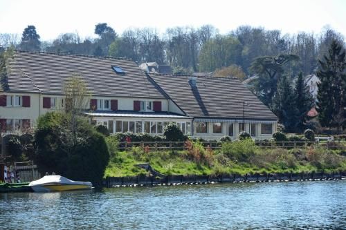Logis - Hôtel & Restaurant des Lacs Paris Sud 3 estrellas en Viry-Châtillon