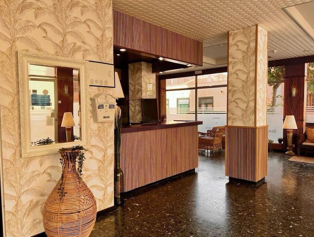 Hotel Sun Holidays 2