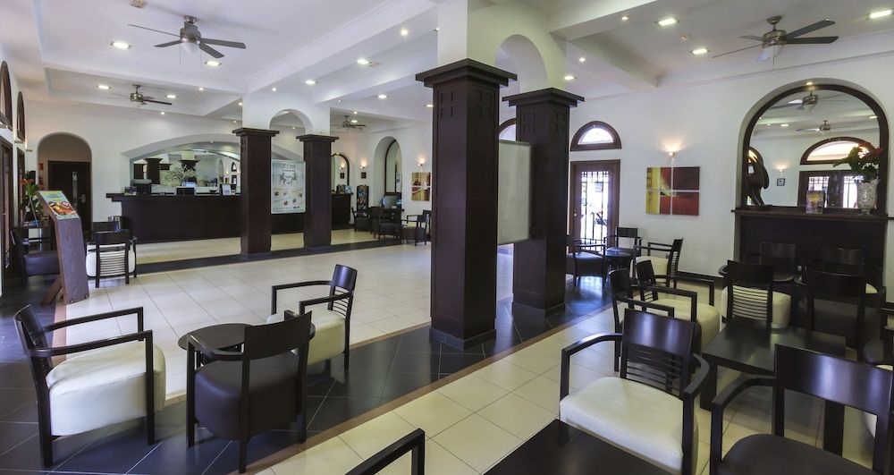 Ona Beverly Hills Suites 3