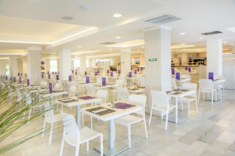 FERGUS Style Bahamas 2