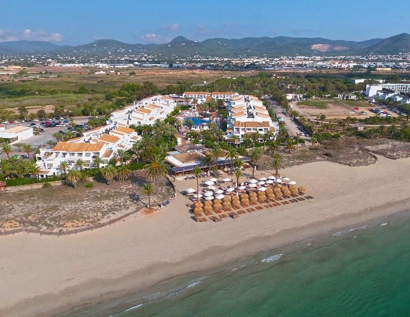 FERGUS Style Bahamas 1