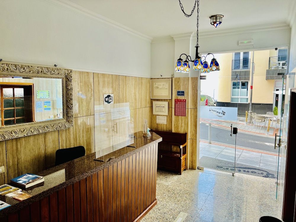 Apartamentos Frontera 3