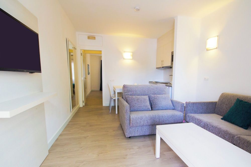 THB Flora Aparthotel 2