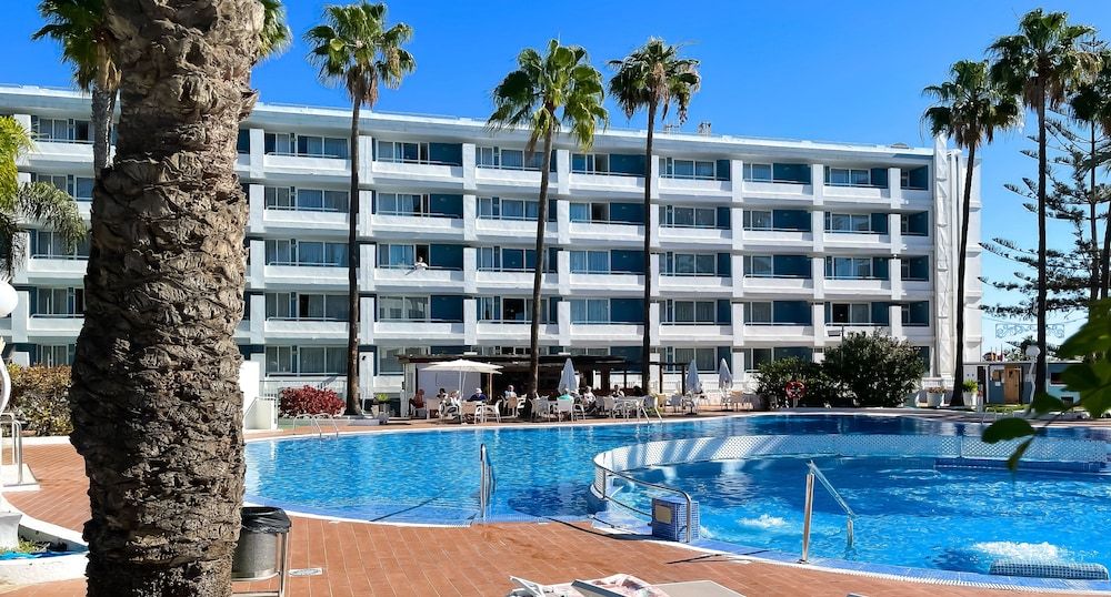 Aparthotel Playa del Sol - Adults Only 1