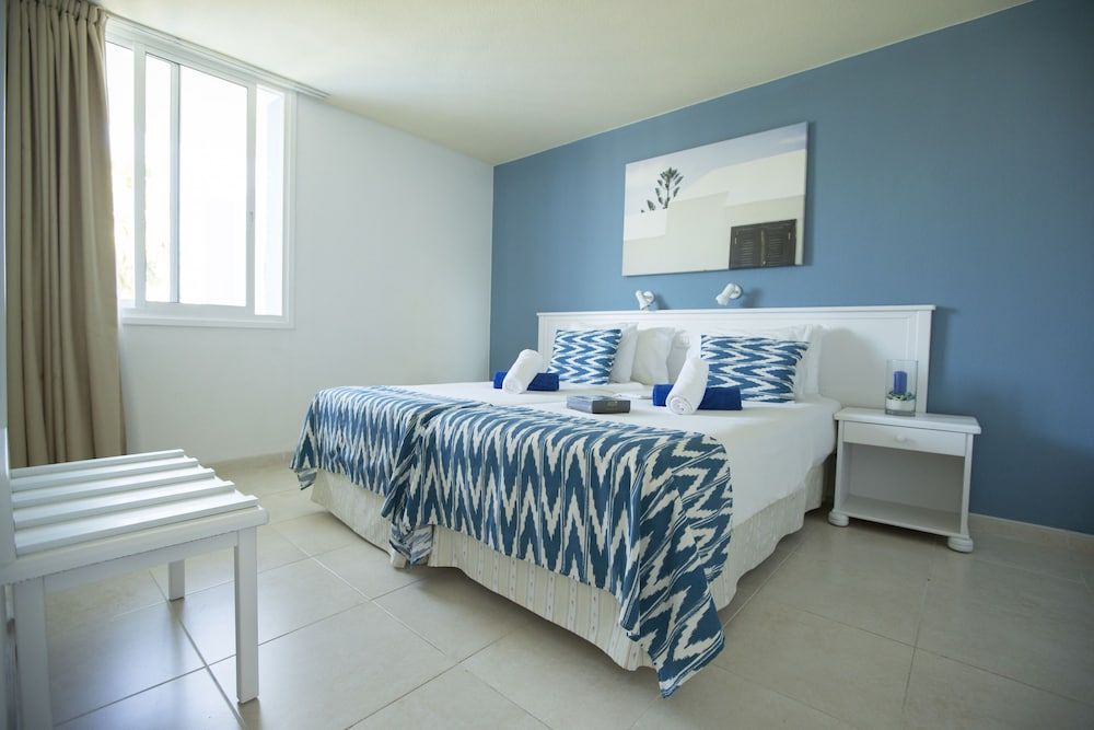 Aparthotel Playa del Sol - Adults Only 3