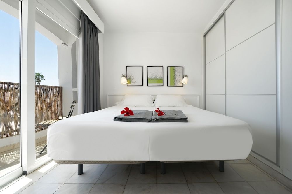 Vista Bonita Gay & Lesbian only Resort 3