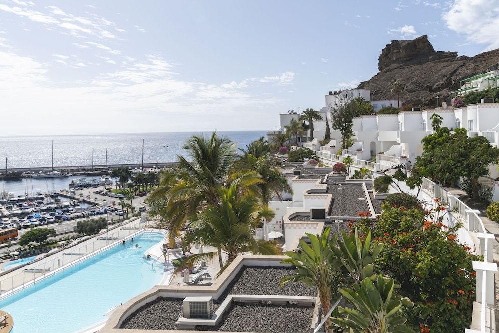 Marina Bayview - Adults Only 1