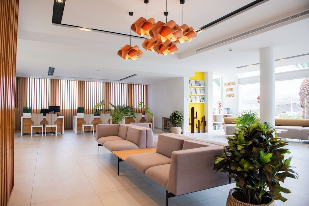 Aequora Lanzarote Suites 3