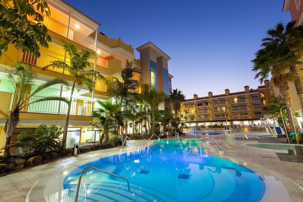 Chatur Hotel Costa Caleta 1