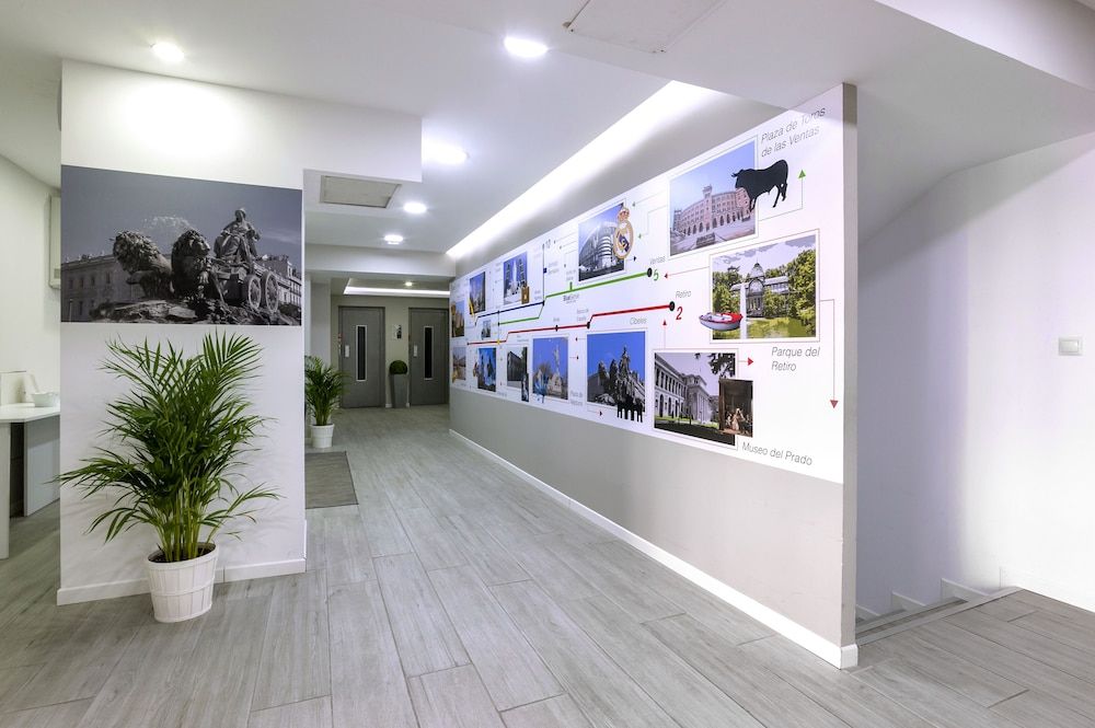 Boutique Urban Madrid Serrano 2