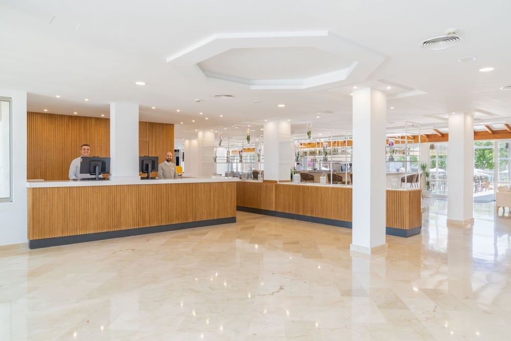 Apartahotel Globales Isabel 3