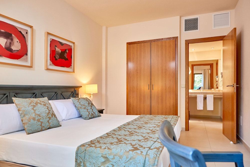 Zafiro Cala Mesquida 3