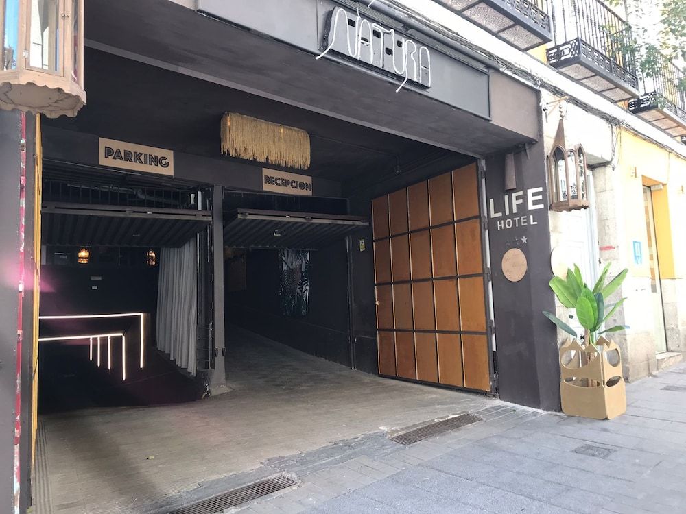 Hotel Life Gran Via 1