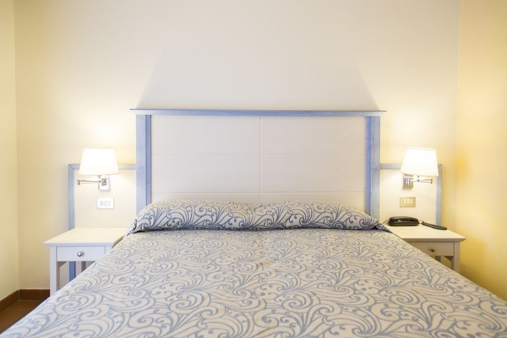 Blu Hotel Laconia Village 3