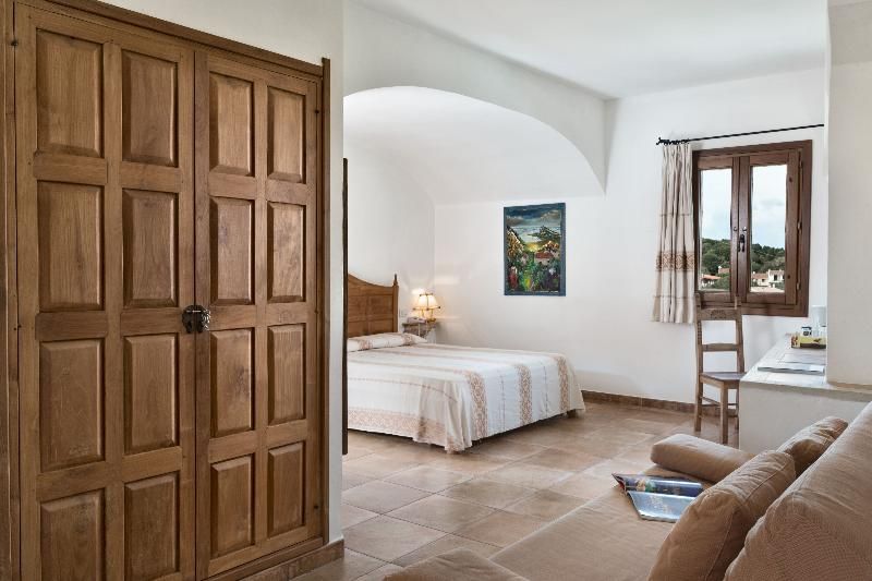 Arathena 4 estrelas em San Pantaleo