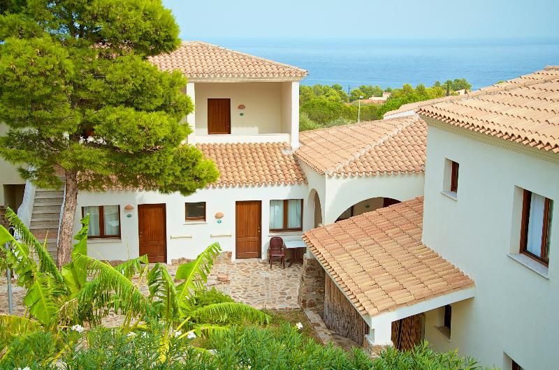 Club Esse Cala Gonone Beach Village 1