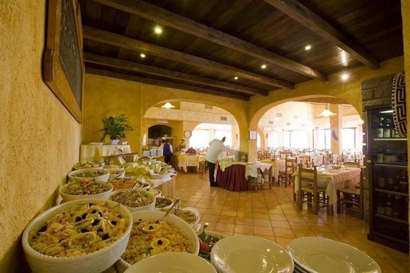 Club Esse Shardana 4 estrelas em Santa Teresa Gallura