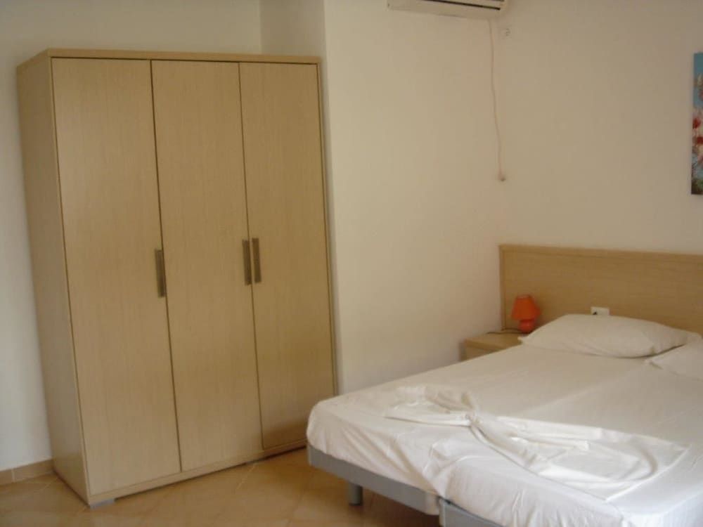 Aparthotel Ponta Preta 3