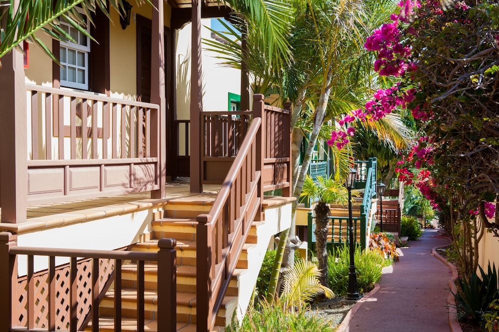 Apartamentos Oasis San Antonio 2