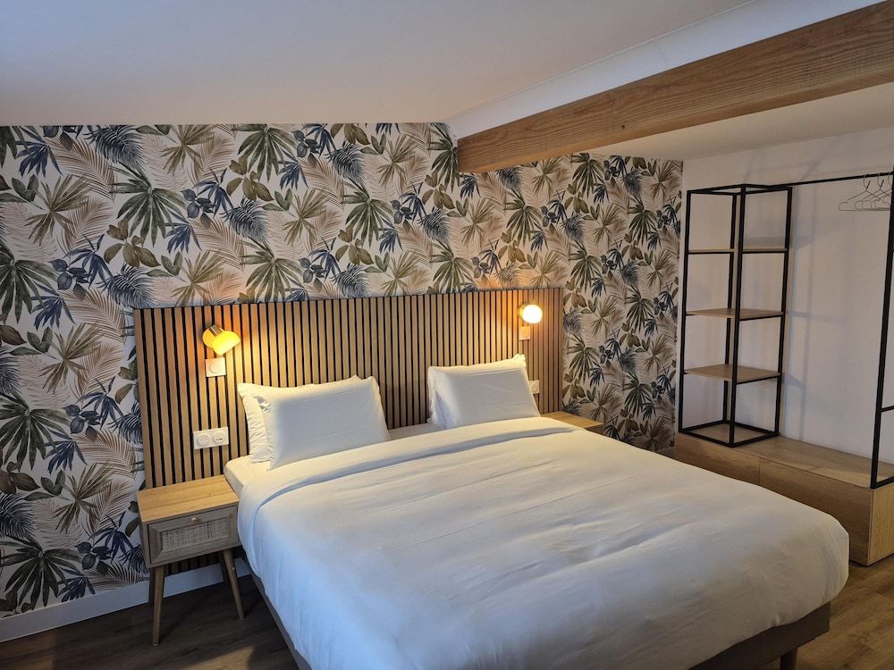 Kyriad Fontenay Tresigny 3 estrellas en Fontenay-Trésigny